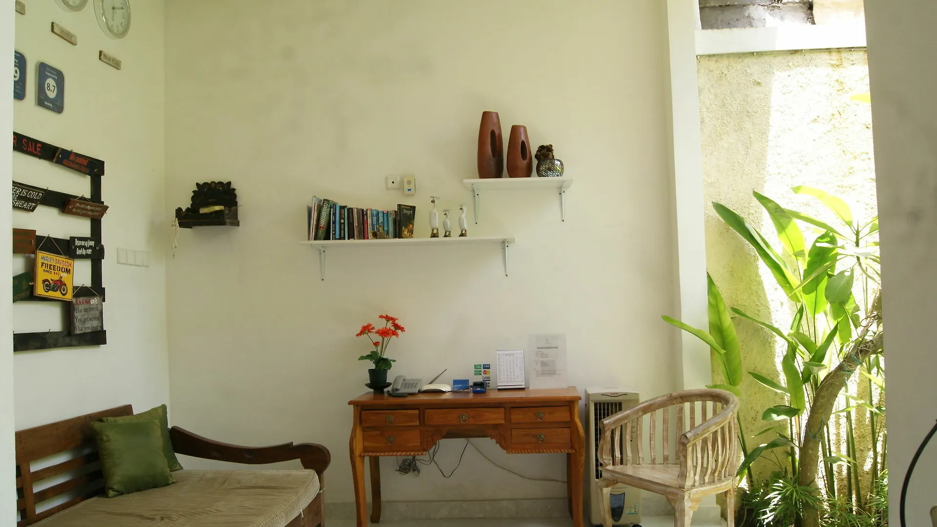 Sugiras Living Hotel Denpasar  2*, Denpasar (Bali) Indonesia